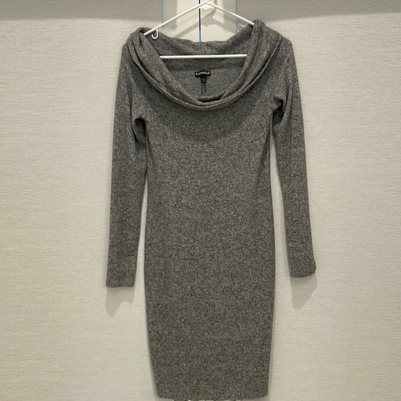 EXPRESS! OFF THE SHOULDER LONG SLEEVE DRESS! SIZE: Small! - Picture 2 of 6